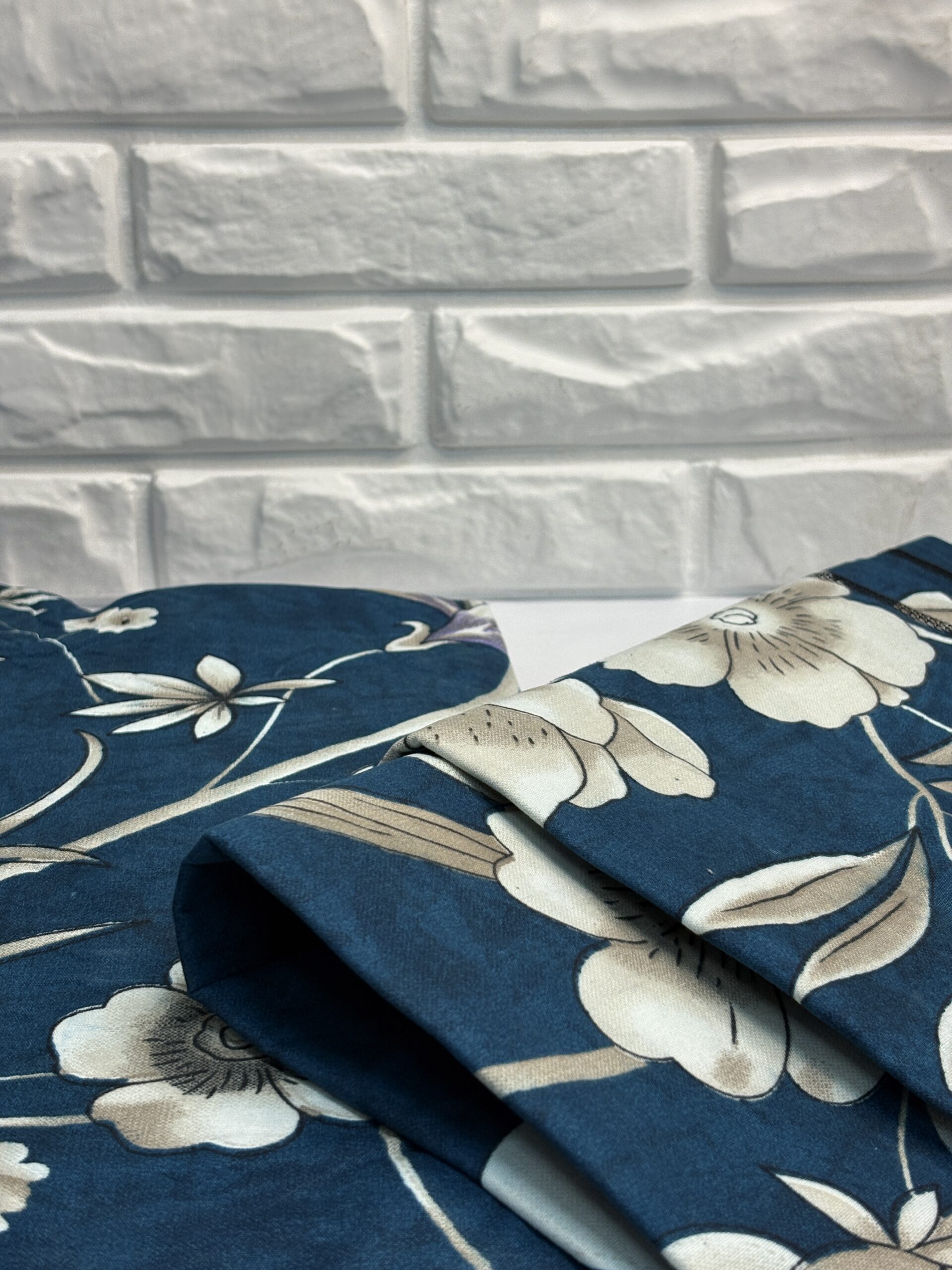 6X6 Elastic Fitted bedsheet 8 inches