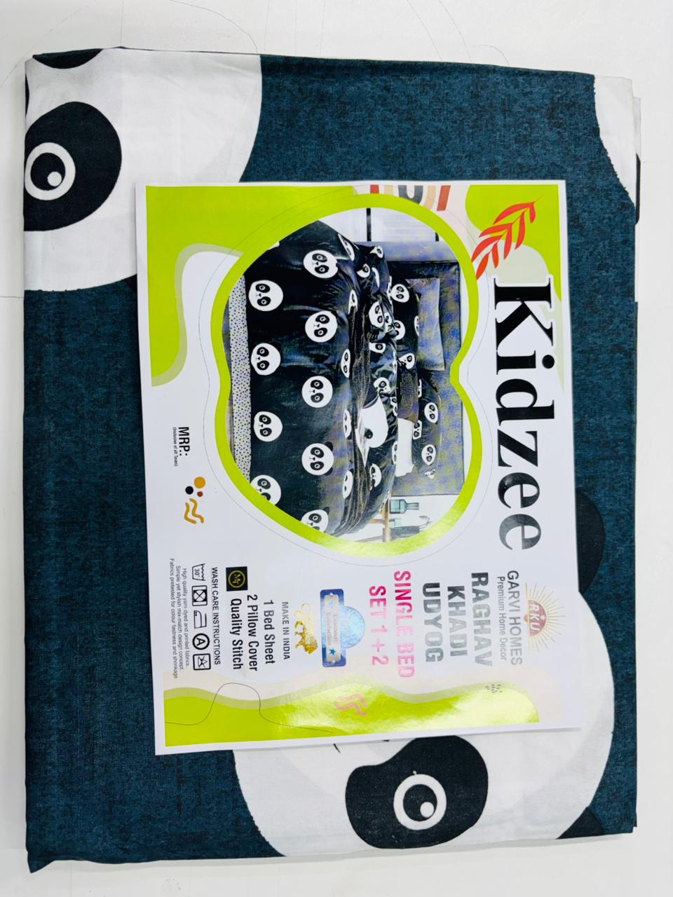 6X4 KIDS BEDSHEET WITH 2 PILLOW COVERS